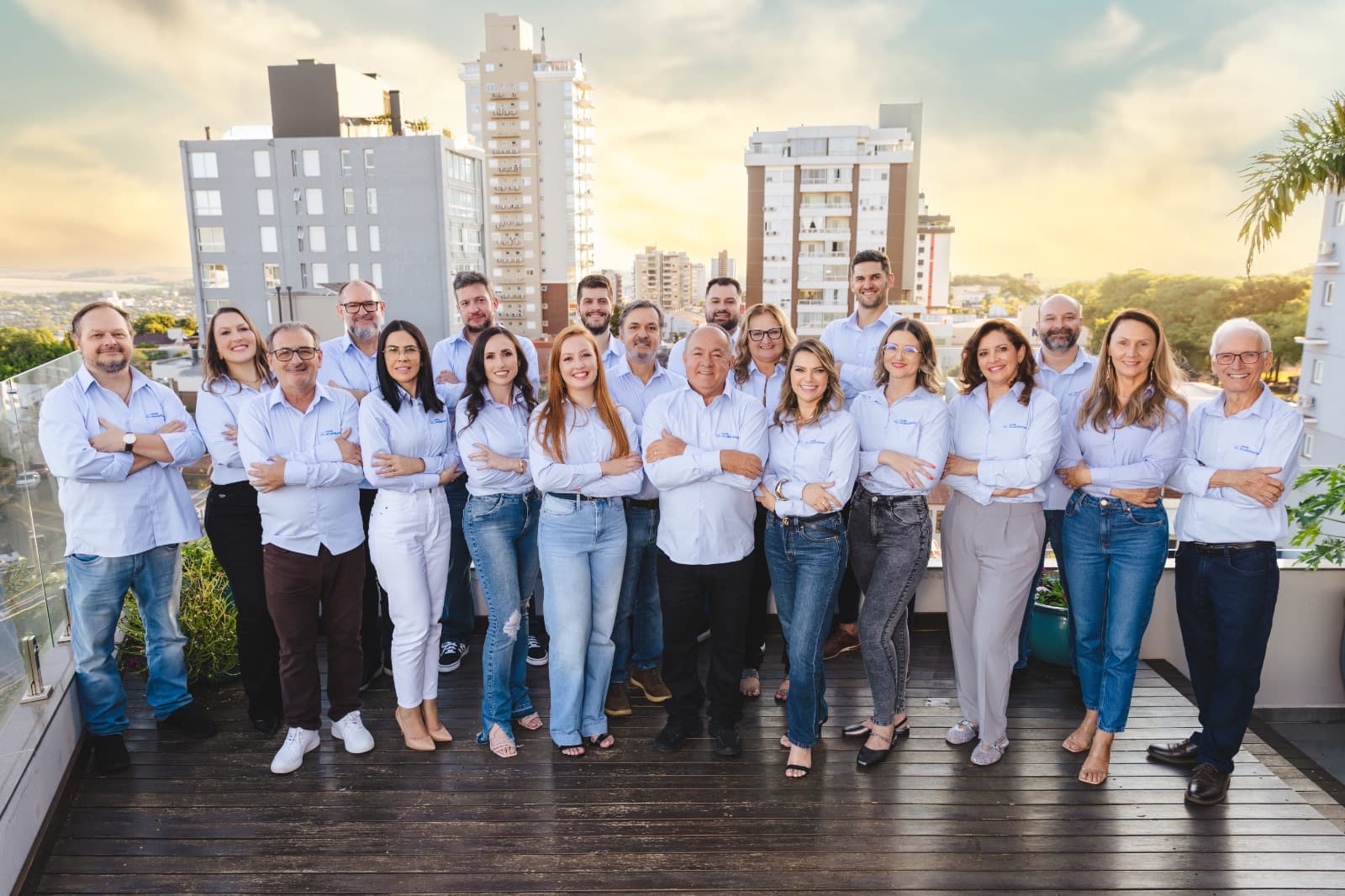 Equipe completa da Rede Imobiliárias