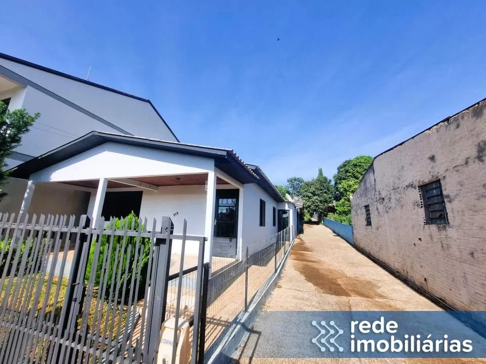 Terreno com 03 casas no Bairro Sulina