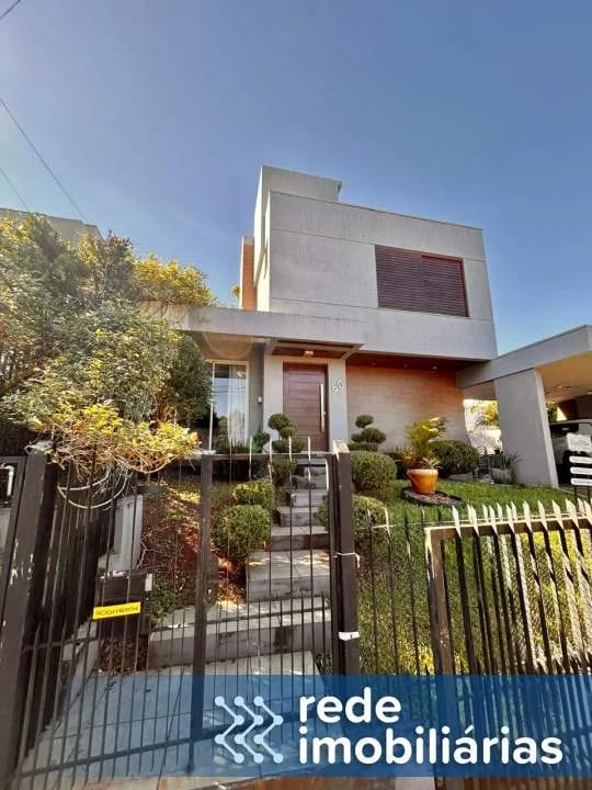 Casa à venda com excelente posição solar, perfeita para quem busca conforto, economia e qualidade de vida!