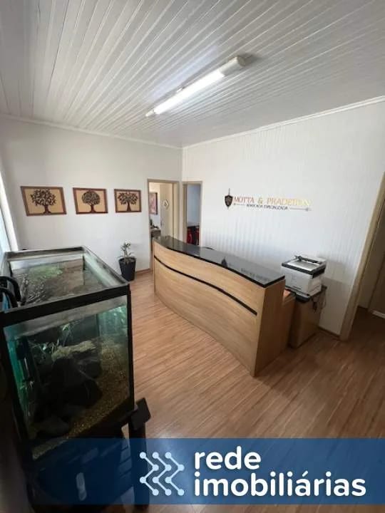 Sala Comercial em cima da Colombo