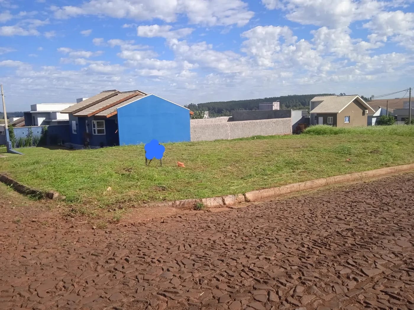 Terreno de Esquina - Guia Lopes - 405m2