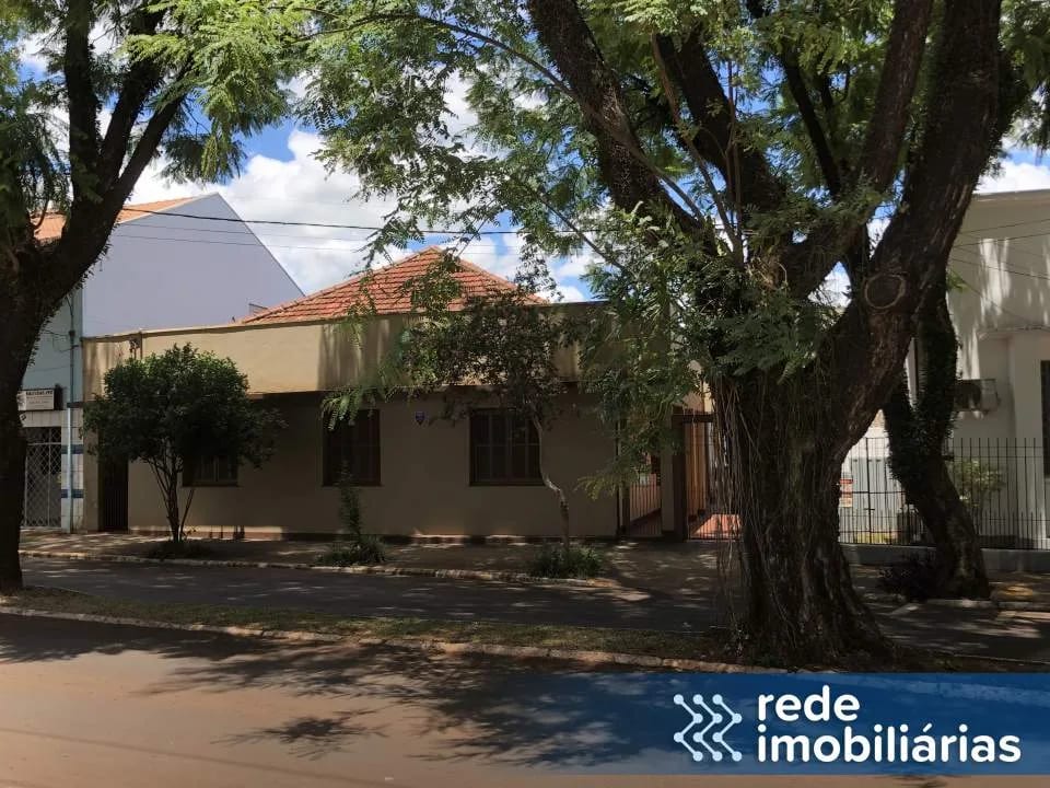 CASA NO CENTRO AO LADO DO SEG - Comercial ou Residencial