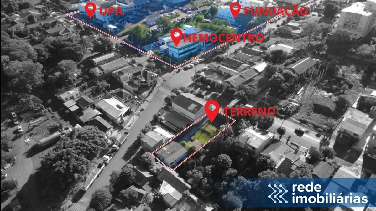 Terreno com casa em diagonal ao Hemocentro