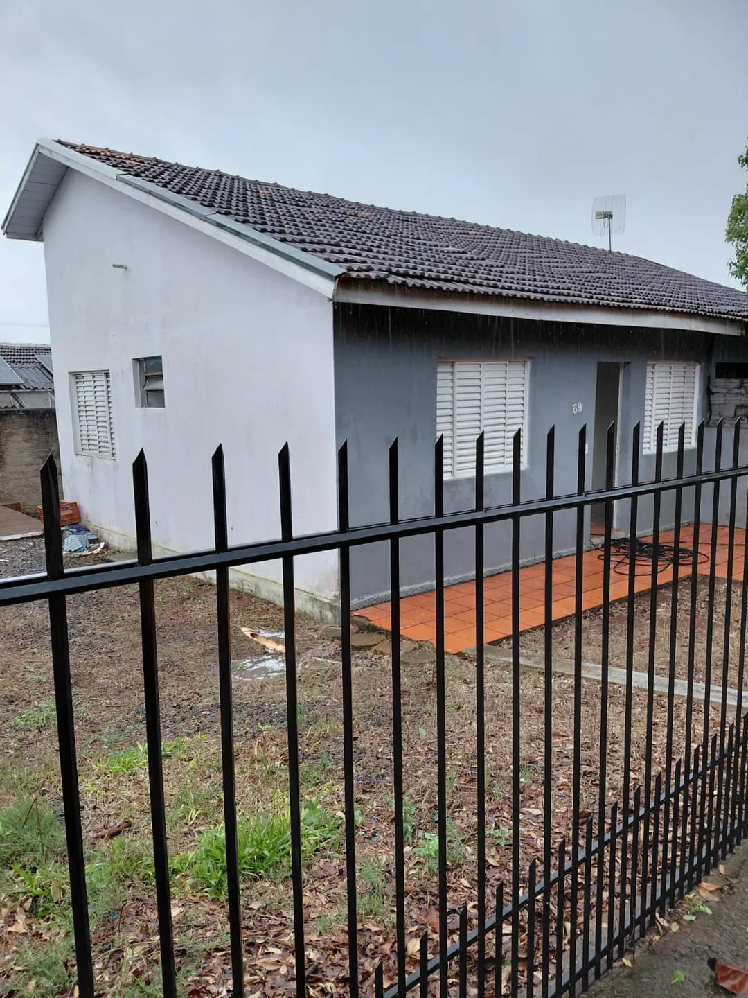 Casa no KM3 com piscina