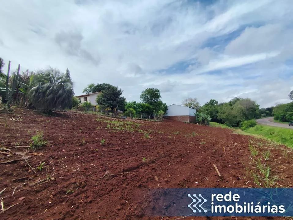 Aluguel de Terreno - Cidade de Tuparendi - RS 344 - Com aproximadamente 904,72 m²