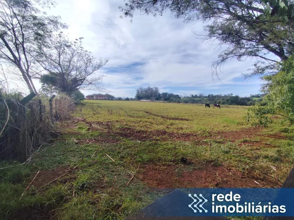 Amplo terreno 2.136 m² - Bairro Central