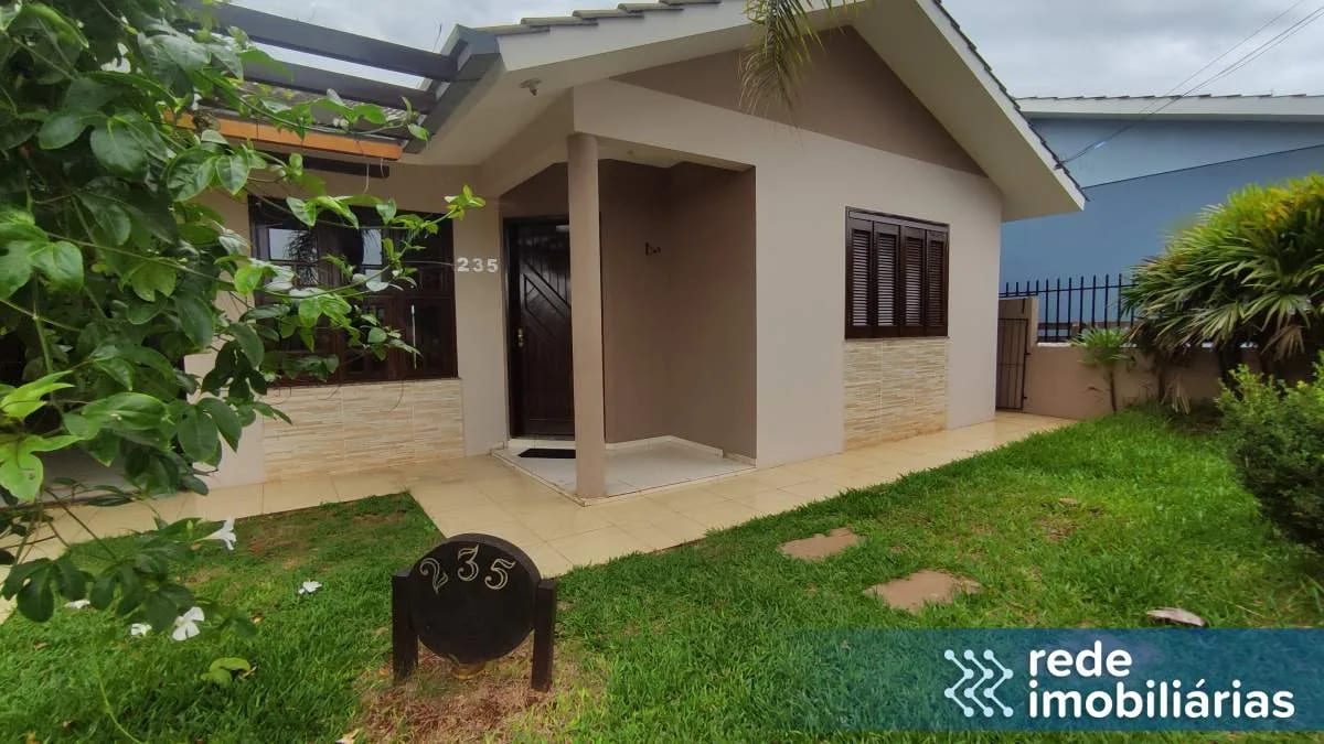 Casa com piscina - Balneária