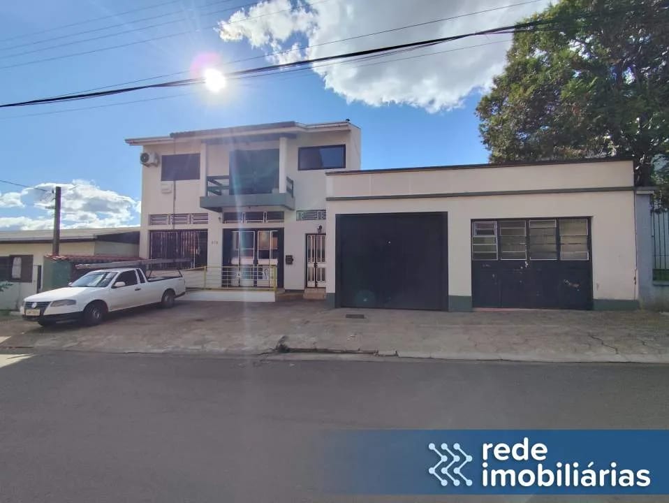 Prédio Comercial e Residencial no Centro