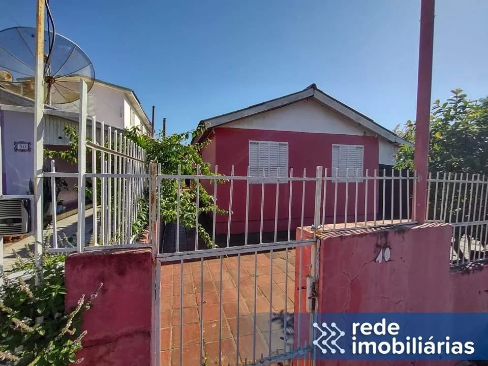 CASA NO BAIRRO TIMBAÚVA