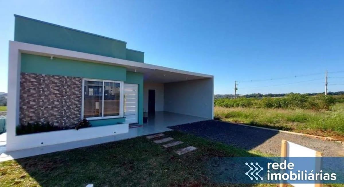 CASA EM GUIA LOPES