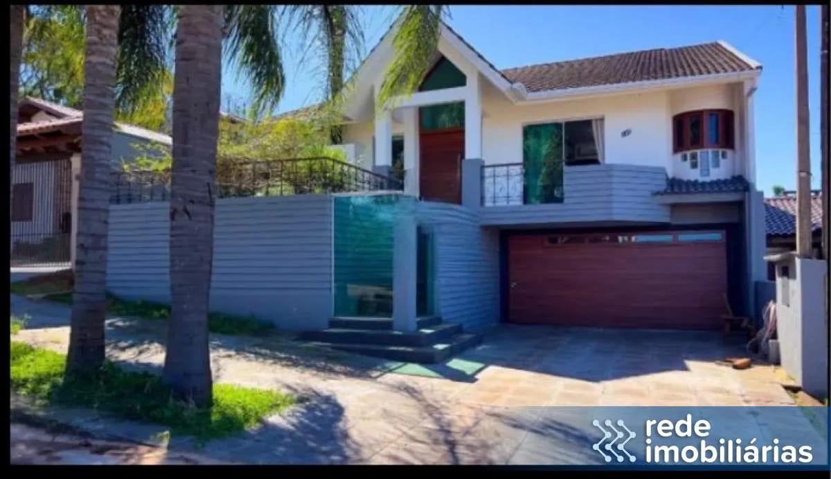 CASA ALTO PADRAO EM BAIRRO NOBRE