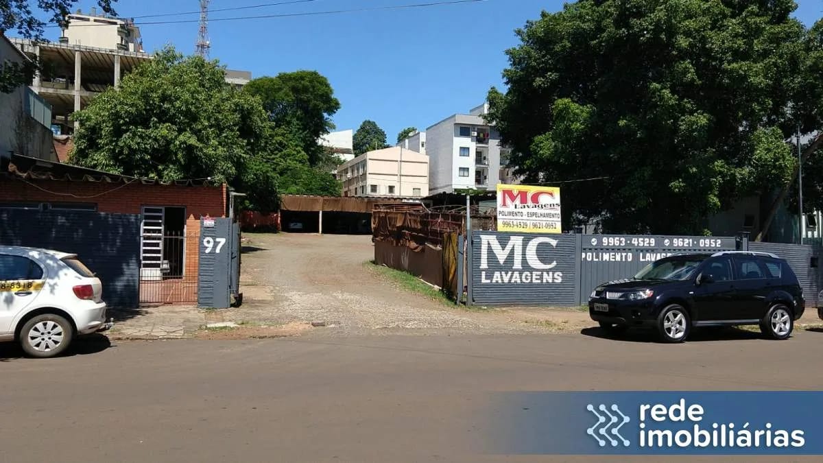 TERRENO AMPLO PARA VENDA PRÓXIMO AO HOSPITAL