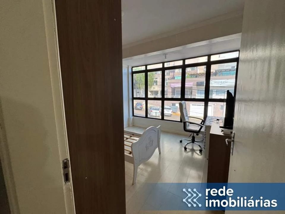 ALUGUEL APARTAMENTO NO CENTRO SEMI MOBILIADO