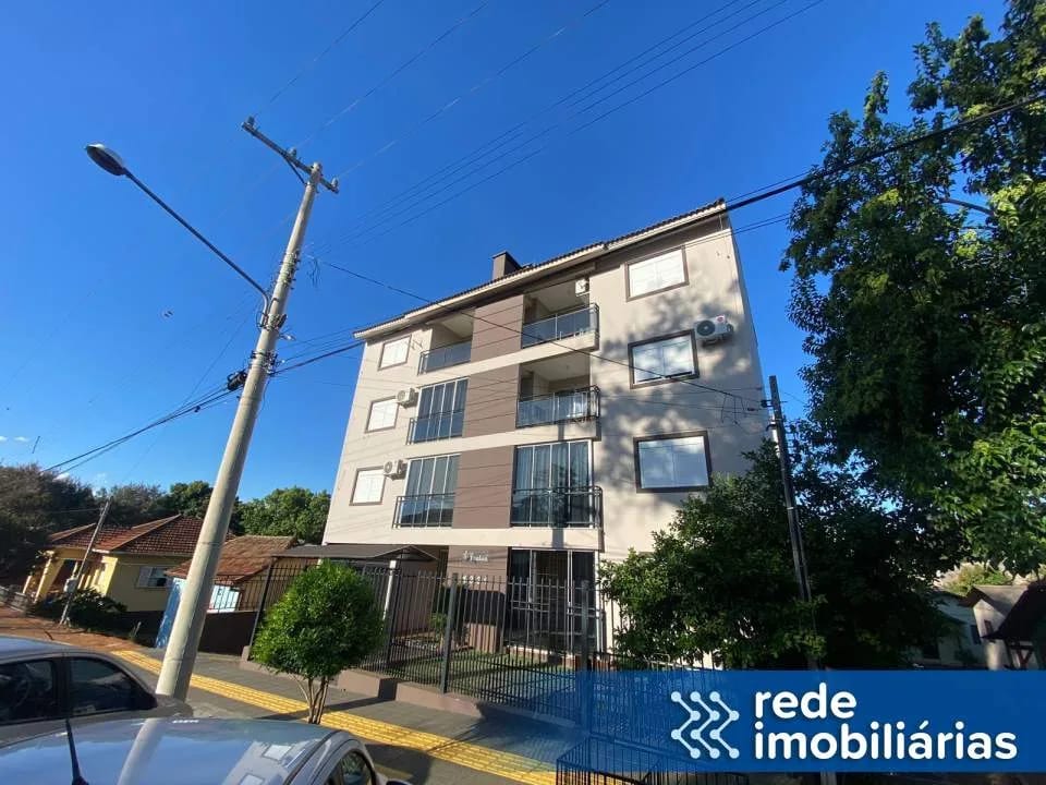 APARTAMENTO DE FRENTE SEMI-MOBILIADO COM 2 VAGAS DE GARAGEM NO CENTRO