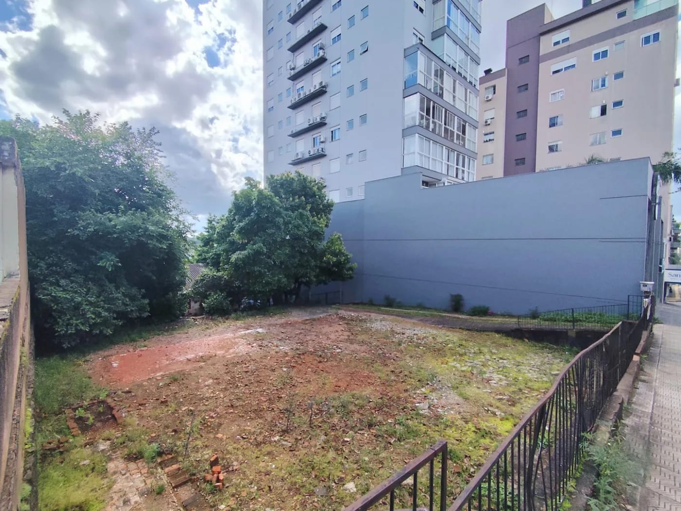 Terreno no Centro com 914m²