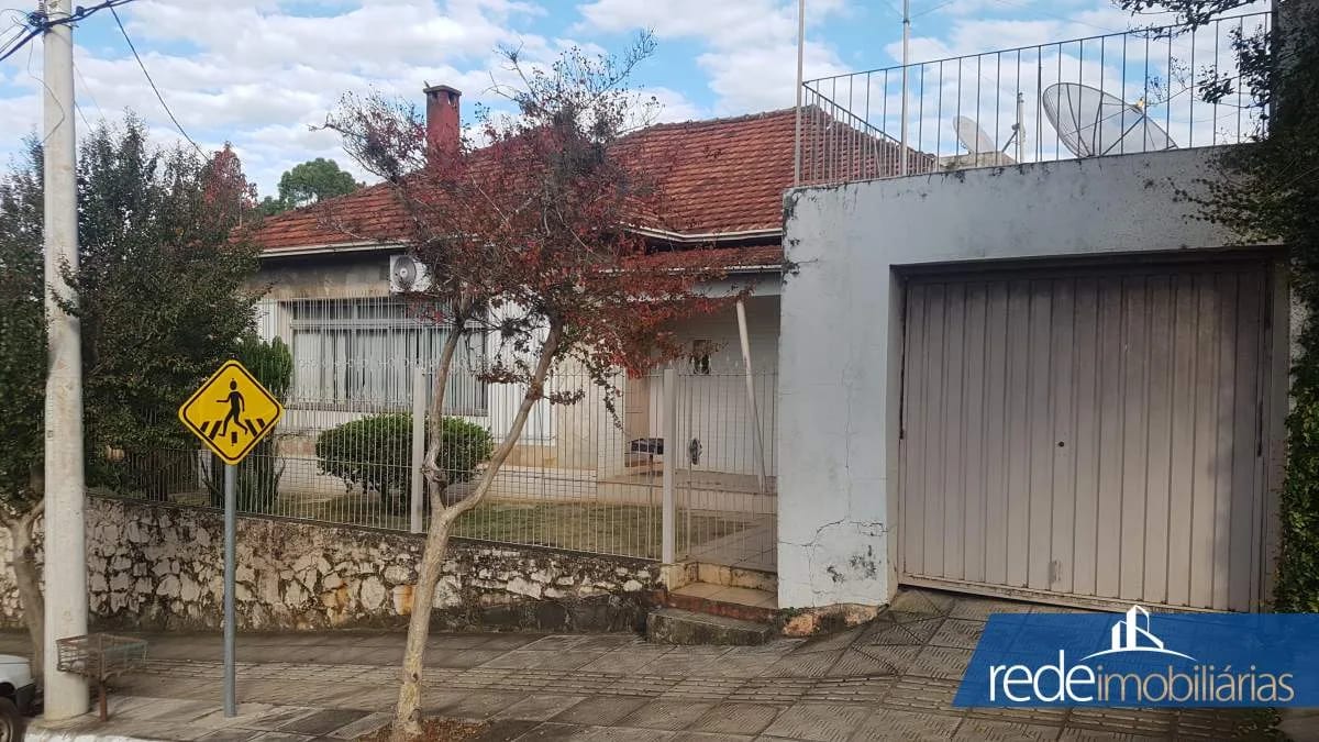 CASA COM EXCELENTE LOCALIZAÇÃO - CENTRAL