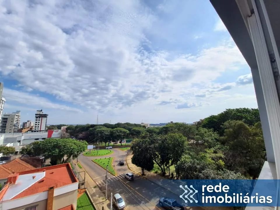 Apartamento no Centro com 3 Suítes